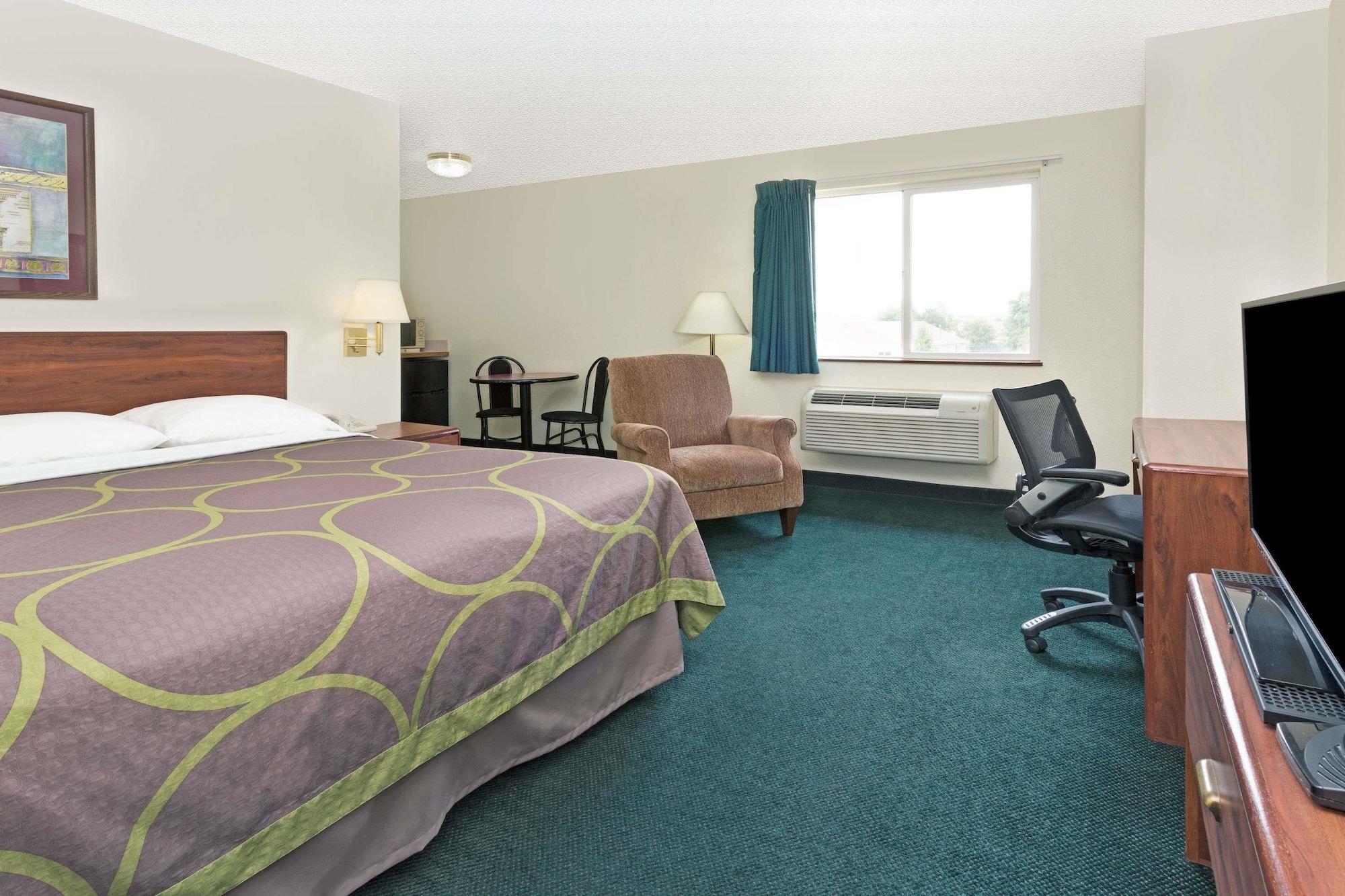 Super 8 By Wyndham Windsor Hotel Luaran gambar