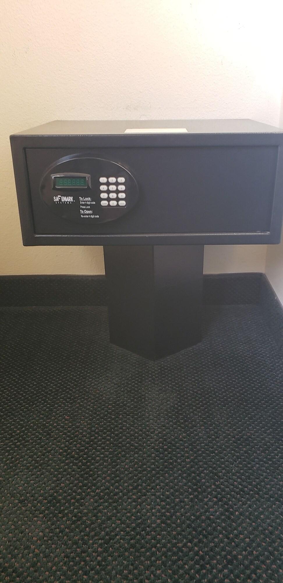 Super 8 By Wyndham Windsor Hotel Luaran gambar